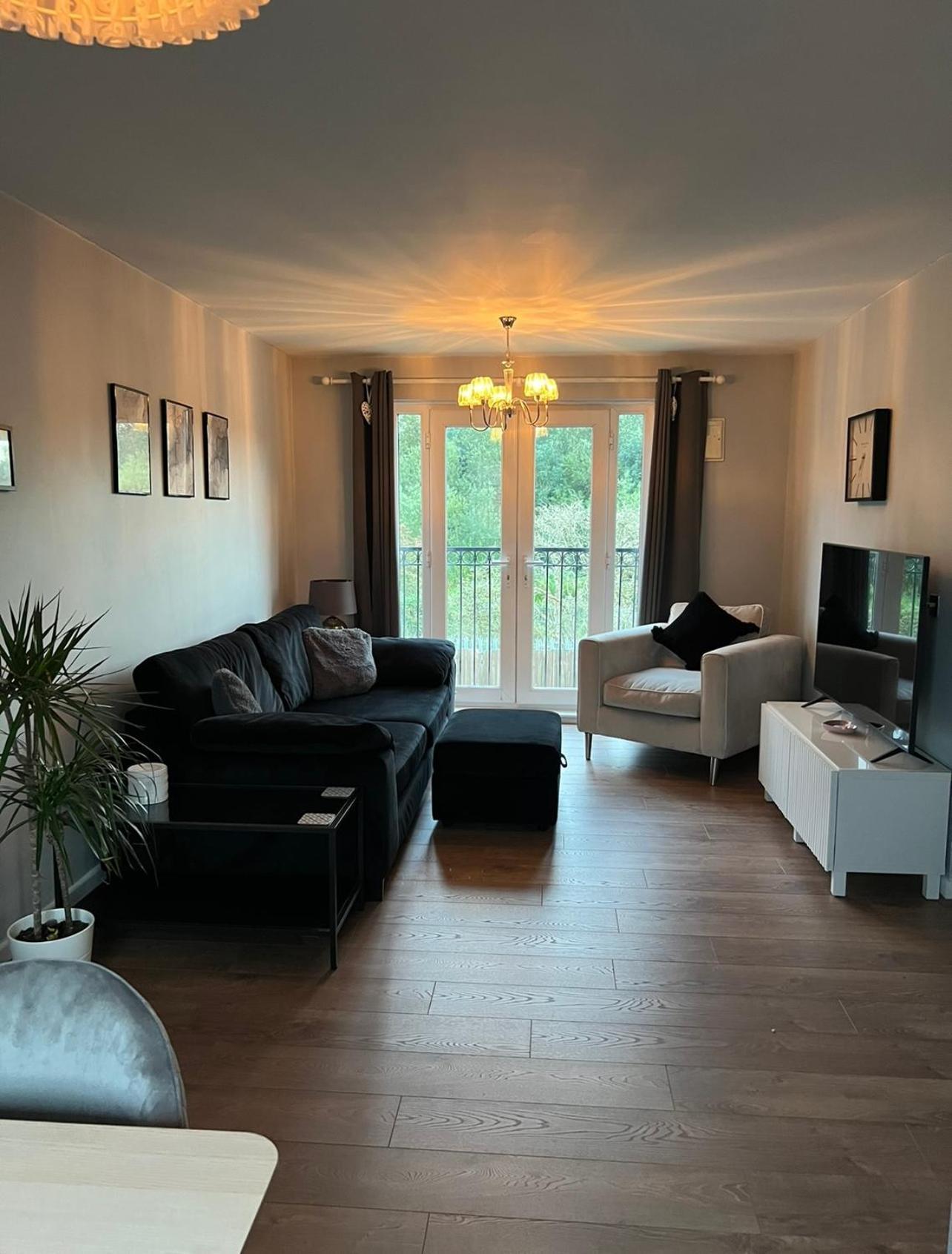 Warrington Apartment Great Sankey Bagian luar foto
